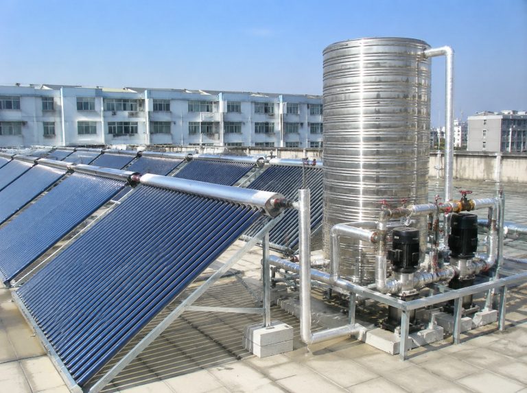 汉川商用大容量真空管太阳能热水系统